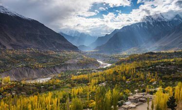 9 Days Tour to Beautiful Hunza Valley, Attabad Lake and Khunjerab pass